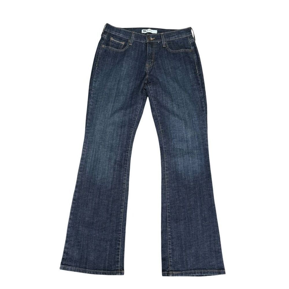 Levi's women's 515 bootcut jeans in a dark wash size 6M